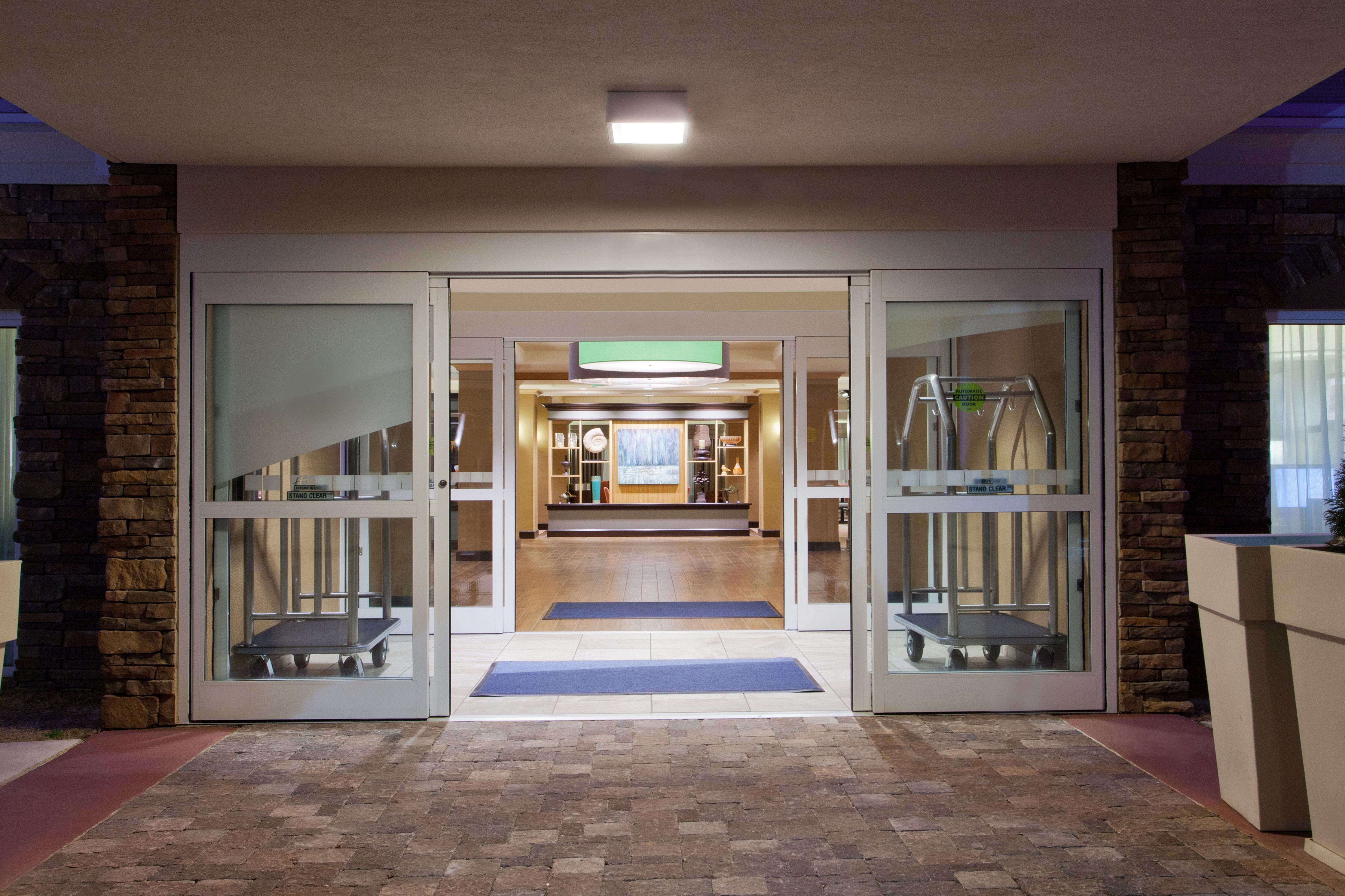 Holiday Inn Express Hotel & Suites Huntsville West - Research Park By Ihg Luaran gambar